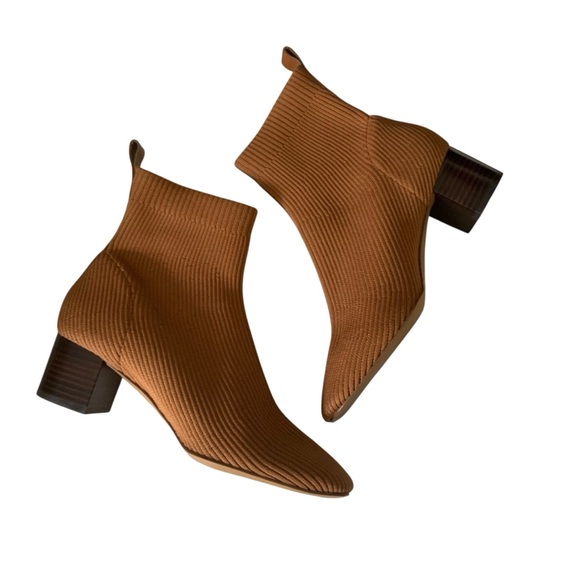 Everlane Women’s Size 8.5 Toffee Brown Ribbed Knit The Glove Sock Ankle Booties - Picture 1 of 7